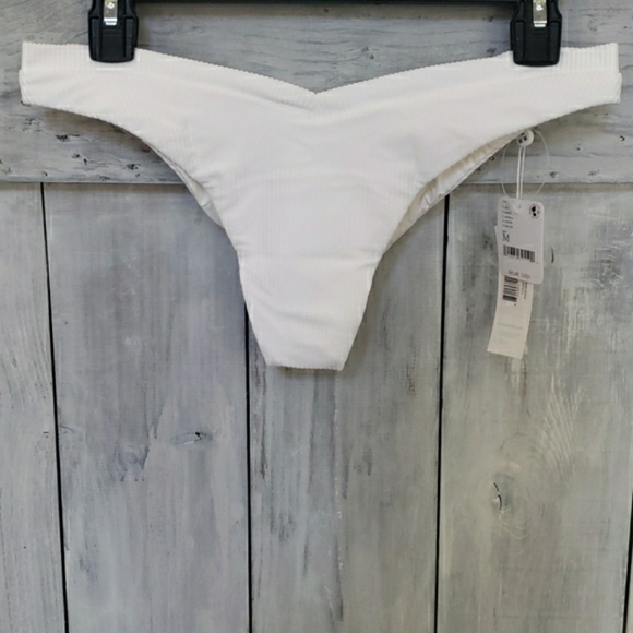 NEW Frankie's Bikinis Austin Ribbed White Bottoms - Picture 6 of 12
